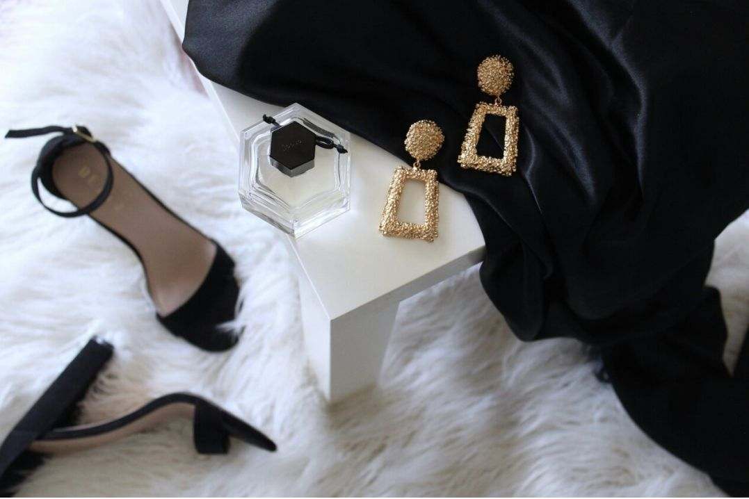 Damen Sale